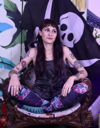 In data 4 Dicembre  ore 21.00  presso Teatro Stradanuova Sara Boero in "The Storytelling Nerd" le fiabe non si offendono