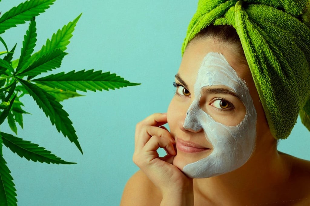 Novità! Trattamento viso alla canapa! Detersione+scrub  +veicolazione sieri o gel con macchinario+maschera alla canapa un vero trattamento antiossidante e antiage  in via Colombo da Estetika Vale!