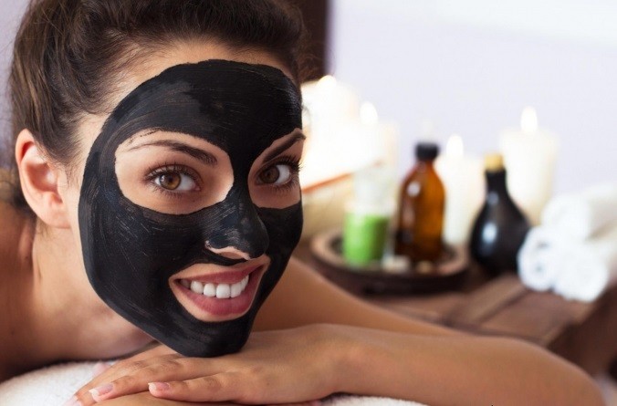 Regalati un trattamento esclusivo per il viso! Gold Mask o Black Mask con massaggio nella centralissima via Colombo dallo Studio Massofisioterapico Colombo. Coupon limitati!!
