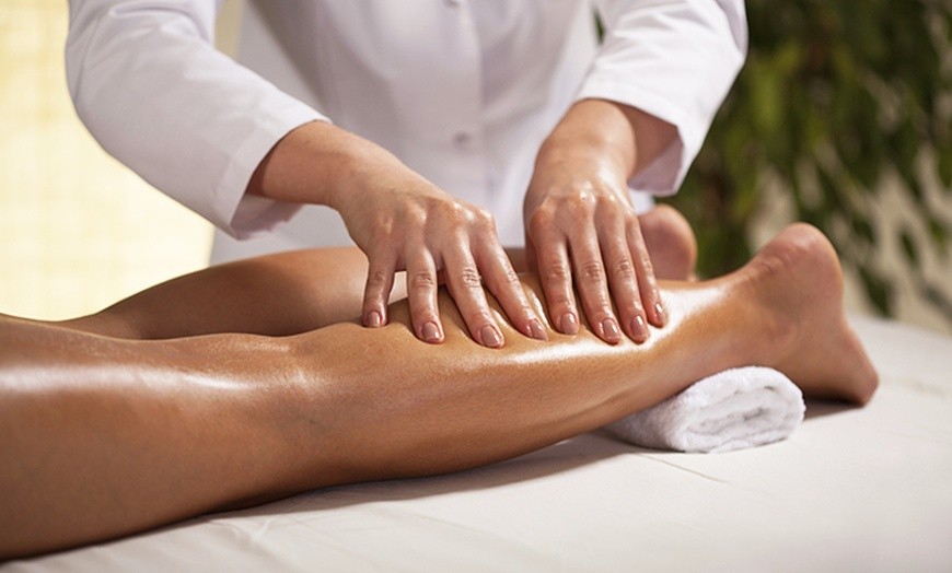 Ritrova la leggerezza che hai sempre desiderato! In via XX Settembre! Coupon  Utilizzabile anche nella sede di Cogoleto! 3 Trattamenti olistici di riequilibrio energetico piedi e gambe con fiori di Bach! Riservato alla clientela femminile!