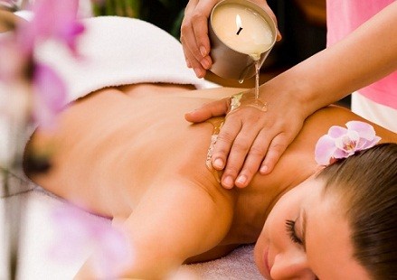  Rituale sensitive Candle Massage da 45 minuti. Il piacere del vero relax nella centralissima via Marcello Staglieno da Tiziana Sorrentino estetista e naturopata! 