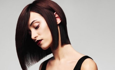 In via Odessa! A due passi dal centro!  V.L Hair Studio propone: piega, taglio, shampoo + maschera specifica e definizione finale!