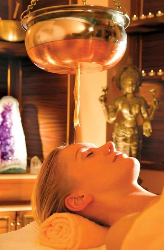 Speciale Novita'! 1 trattamento ayurvedico "Shirodara"  con massaggio della durata totale di 90 minuti nel cuore di Albaro dal centro Veda Ayurveda Yoga