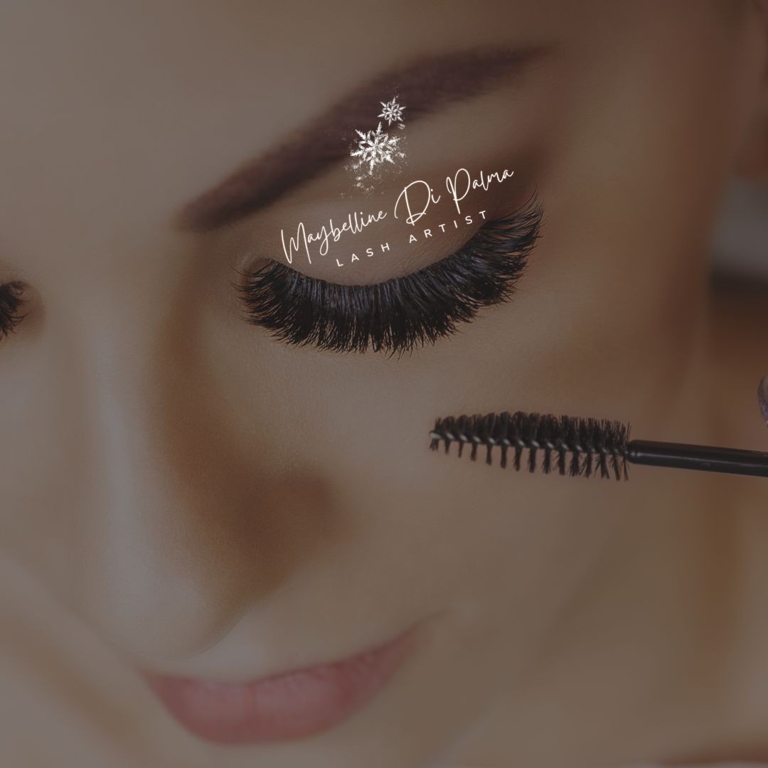 A grande richiesta! Extension ciglia personalizzate one to one o volume da Maybelline Lash Maker nella centralissima  via Brigata Liguria!