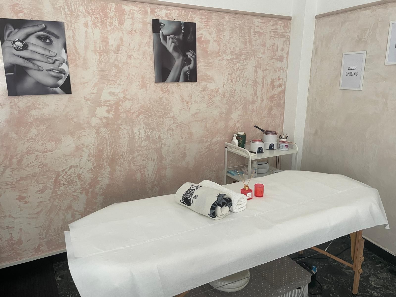  Novita'! In centro!  1 massaggio della durata di 45 minuti a scelta tra drenante, decontratturante, rilassante e rimodellante! Riservato alla clientela femminile!