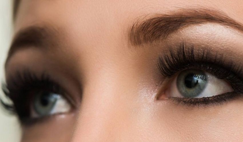 A Sestri Ponente! Trucco semipermanente sopracciglia, eyeliner superiore o inferiore, infracigliare o contorno labbra con sfumatura o full lips o effetto matita + ritocco a soli 179,90!