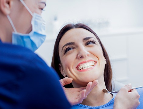 Per una  pulizia completa dei denti con detartrasi e smacchiamento + sbiancamento led. Ritrova il tuo sorriso naturale a due passi dal centro dalla Dottoressa Cicconardi!