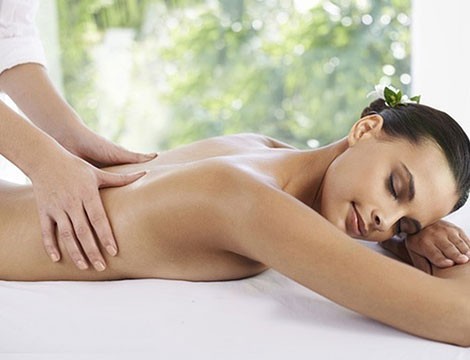 1 massaggio da 45 minuti a scelta tra decontratturante, rilassante o sportivo in via Caffa dal massaggiatore Nicolo' Rigamonti!