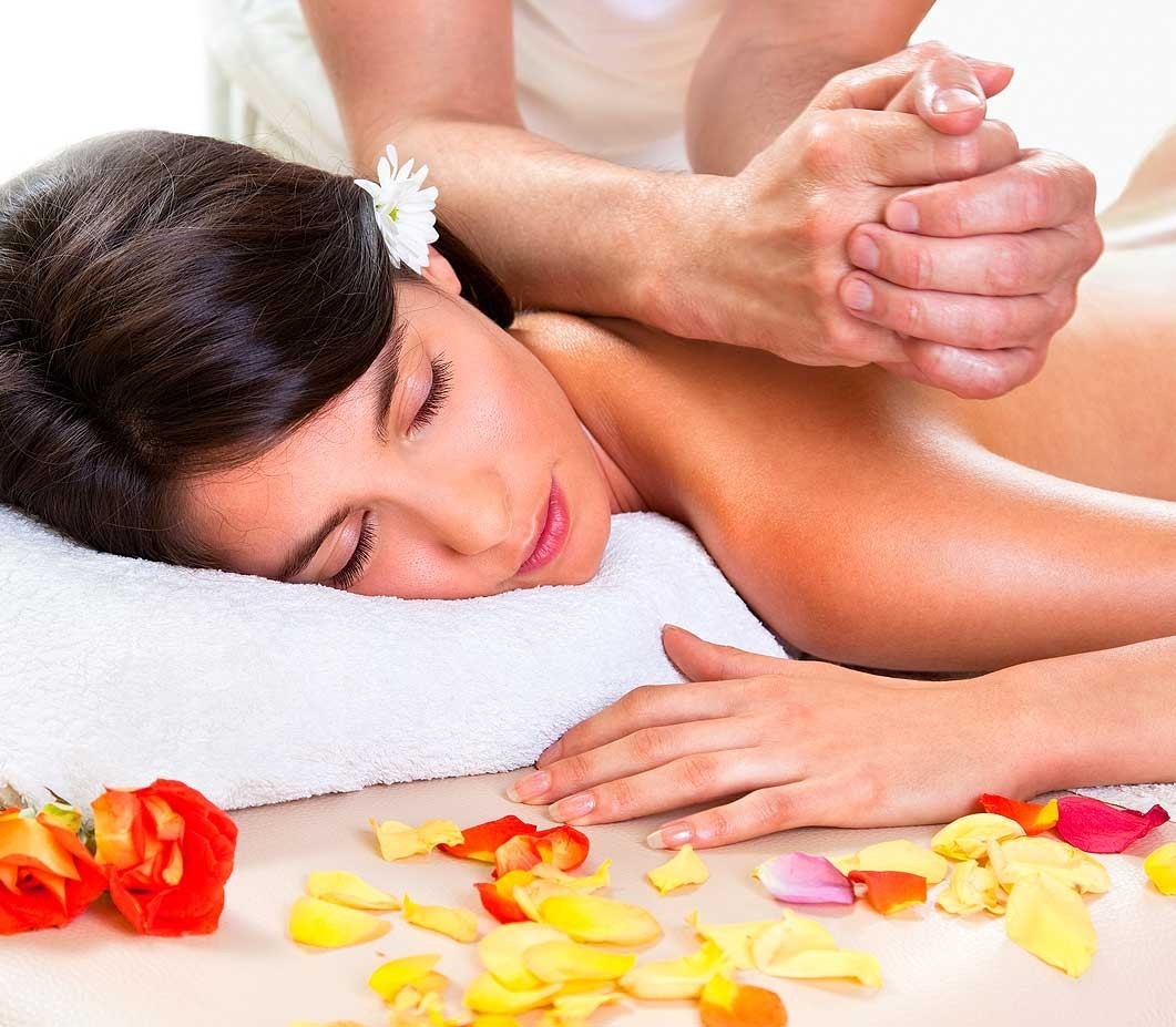 1 massaggio da 50 minuti  hawaiano lomi lomi nui Nella centralissima Piazza Colombo da Entea!