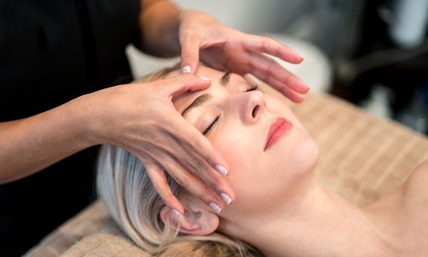  In via Milano! 1 massaggio da 45 minuti  a scelta tra relax o con effetto vacuum a solo 19.90!