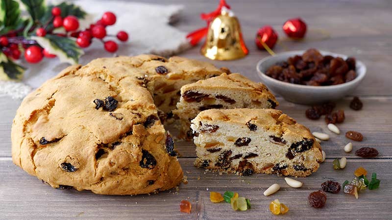 Profumo di Natale! In centro!  In Piazza Scio dalle Torte D'Autore!15,90 Euro invece di 22 per un pandolce artigianale genovese "Antica Ricetta" da 1 kg. Offerta per veri golosi!