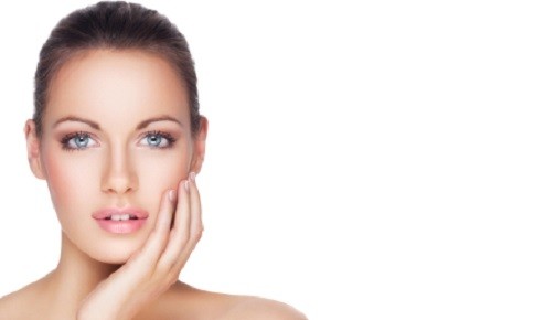   Peeling +Biorivitalizzazione viso rigenerante  dalla Dottoressa Laura Servetto  a due passi dal centro in via Toselli!