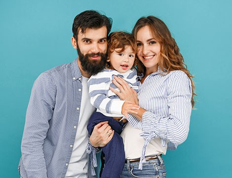 Servizio fotografico di coppia con scatti illimitati in studio nella centralissima Piazza Caricamento o in esterna con fotografo professionista! Daruma Photo al vostro servizio!