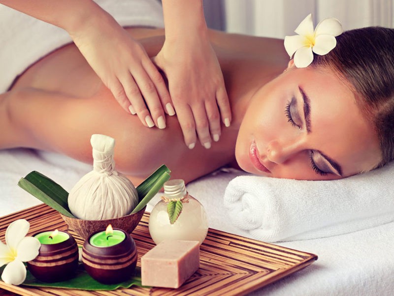 Nuova apertura ! nel cuore di Albaro! 3 massaggi da 40 minuti a scelta tra antistress, drenante e relax  dalla Bella Epoque ! Anche condivisibile!